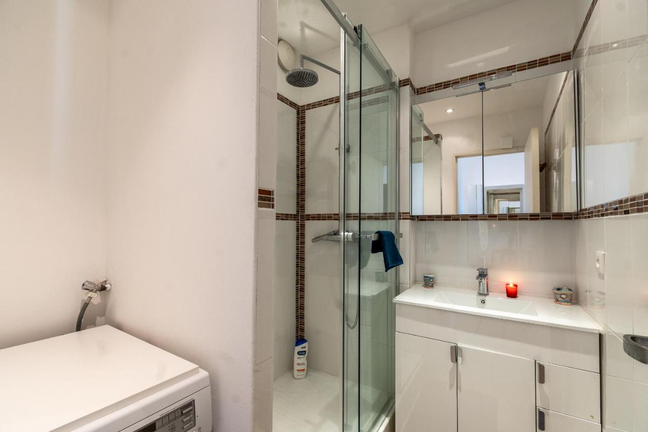 Celebre Vieux Port, Marseille Apartment Luaran gambar