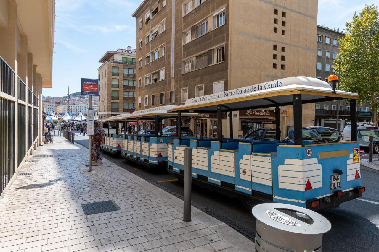 Celebre Vieux Port, Marseille Apartment Luaran gambar