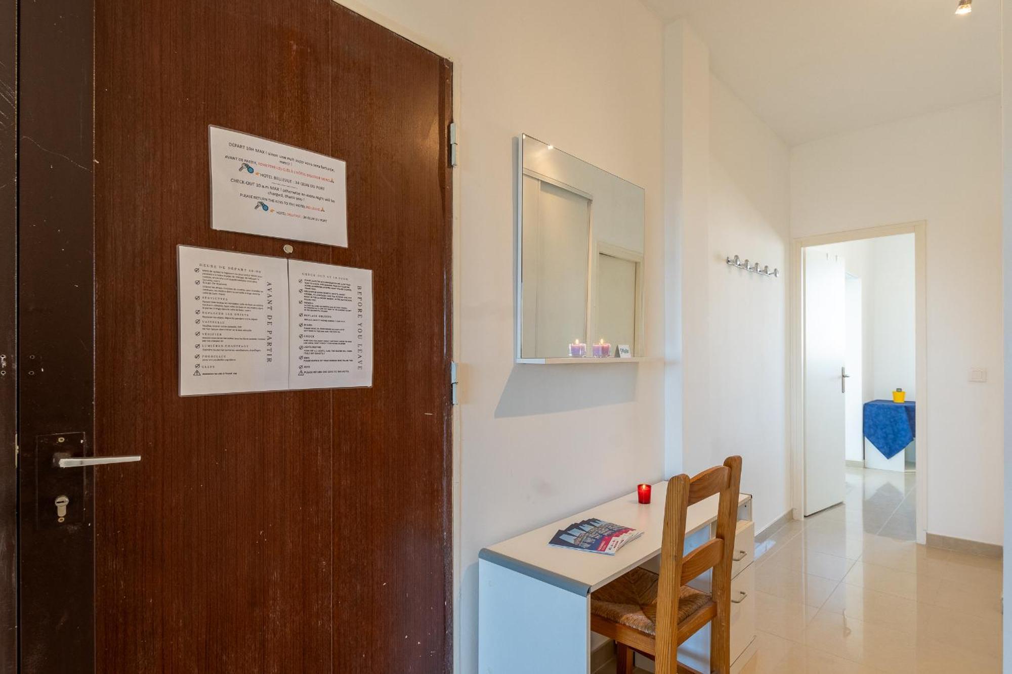 Celebre Vieux Port, Marseille Apartment Luaran gambar