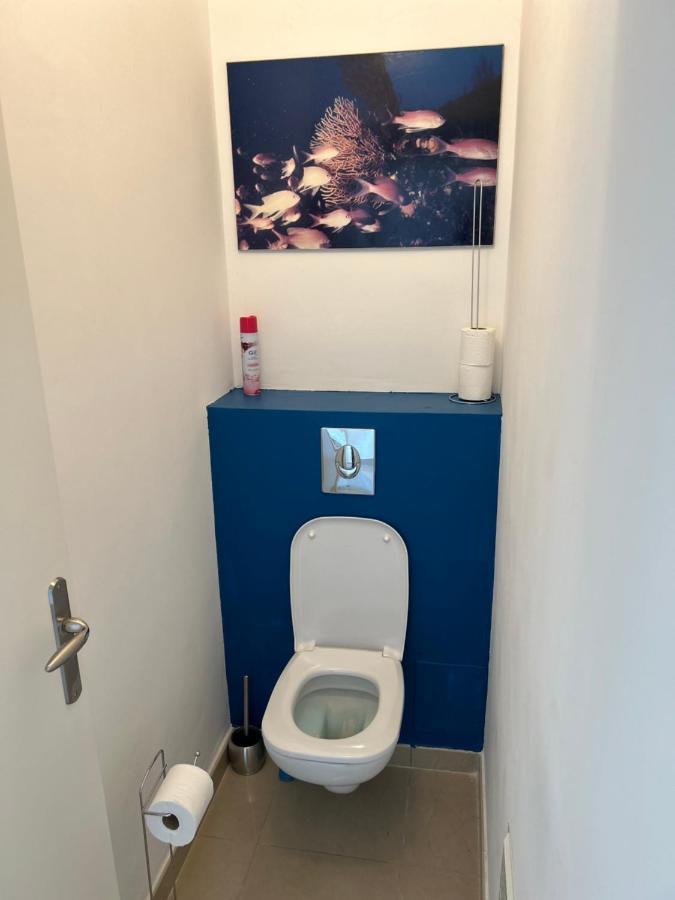 Celebre Vieux Port, Marseille Apartment Luaran gambar